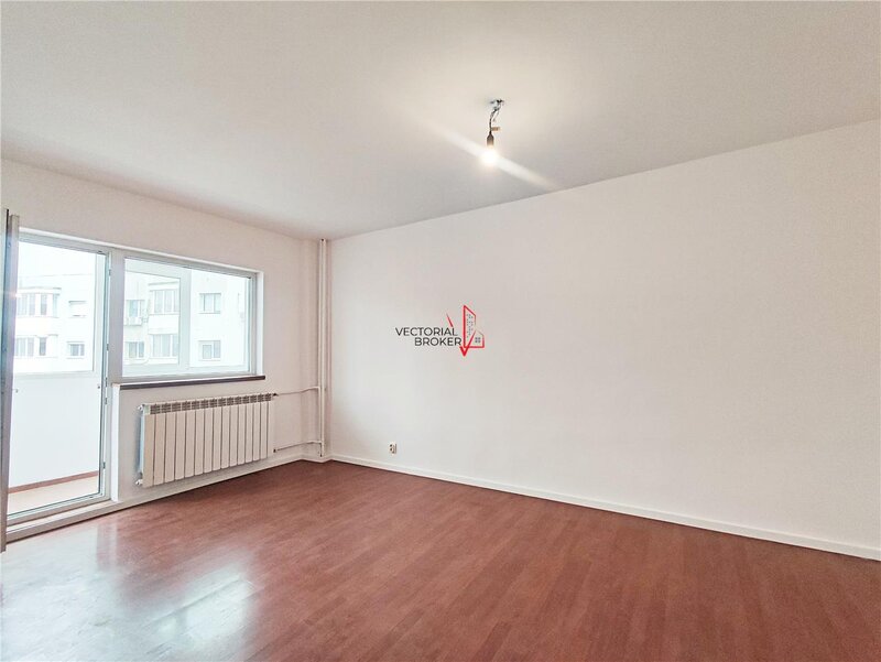 Calea Mosilor Decomandat, bloc 1980, metrou Obor